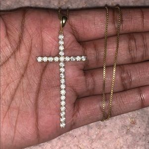 Cross Necklace! 💛
